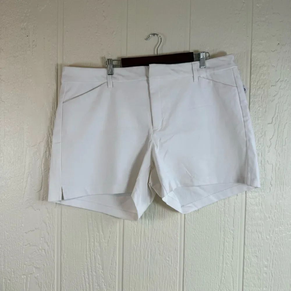 Old Navy White Bermuda Shorts